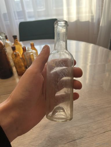 Старинная бутылочка